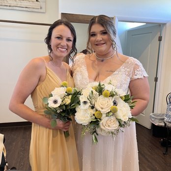 Teelee Floral and Events - Me and bridesmaid bouquets! - Floral Designers Near Me - Golden, Colorado Teelee Floral and Events - Me and bridesmaid bouquets! - Floral Designers Near Me - Golden, Colorado