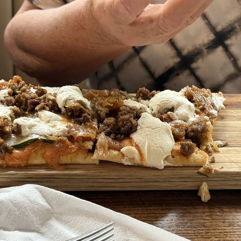 Sausage & Zucchini Flatbread Sausage & Zucchini Flatbread
