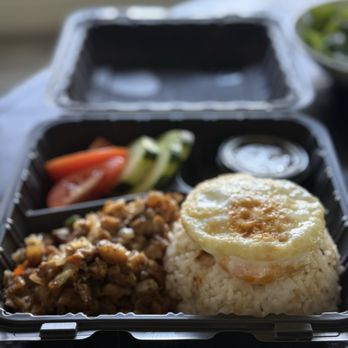 Bongga Kusina - Filipino Near Me - Aloha, Oregon