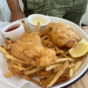 Dillon Beach Coastal Kitchen - New American Near Me - Dillon Beach, California