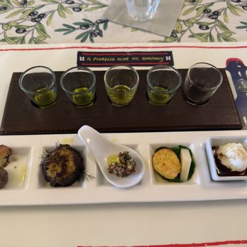 Il Fiorello Olive Oil - Oil tasting small bites - Olive Oil Near Me - Fairfield, California Il Fiorello Olive Oil - Oil tasting small bites - Olive Oil Near Me - Fairfield, California