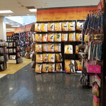 Spirit Halloween - Good variety of ready made costumes. - Costumes Near Me - Bowie, Maryland