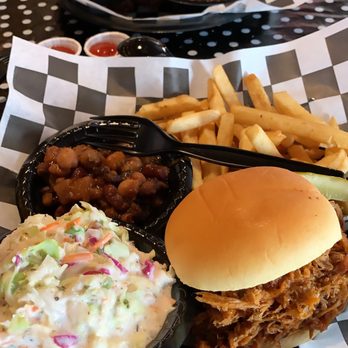 The Apple House - BBQ Sandwich, fries, coleslaw and the best baked beans EVER - American Near Me - Linden, Virginia The Apple House - BBQ Sandwich, fries, coleslaw and the best baked beans EVER - American Near Me - Linden, Virginia