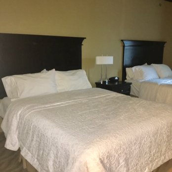 Hampton Inn Van Horn - Standard room with two queen beds - Hotels Near Me - Van Horn, Texas
