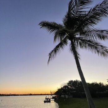 Venezia Lakes - Homeowner Association Near Me - Miami, Florida Venezia Lakes - Homeowner Association Near Me - Miami, Florida