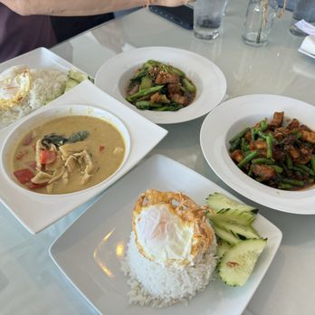 Suphattra's Thai Kitchen - Thai Near Me - Midwest City, Oklahoma