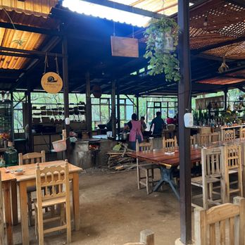 Almuu - pretty empty around lunch time - Mexican Near Me - San Martín Tilcajete, OAX