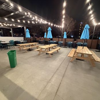 Mendocino Farms - Outdoor Patio seating - Salad Near Me - Dublin, California Mendocino Farms - Outdoor Patio seating - Salad Near Me - Dublin, California