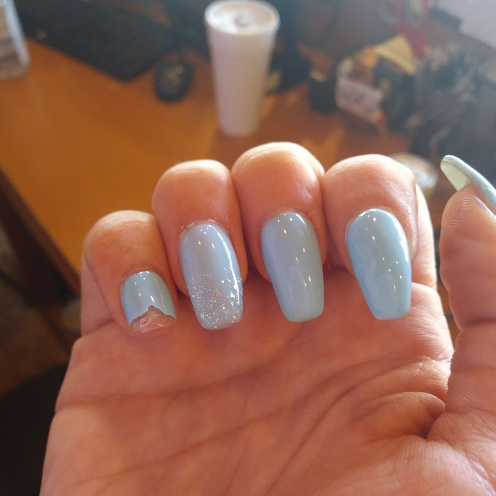 Hawaii Nails - This nail bent and broke like nothing because they were so thin. 2 days old... - Nail Salons Near Me - Dearborn, Michigan