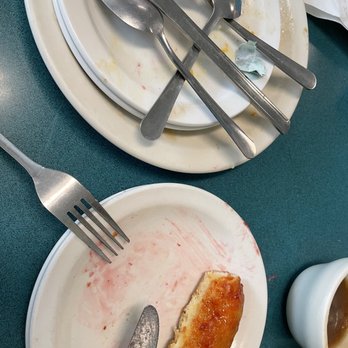 Mom's Cafe - Empty plates all around! - Salad Near Me - Salina, Utah