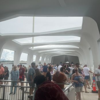 Aloha Hawaii Tours - Bus Tours Near Me - Honolulu, Hawaii Aloha Hawaii Tours - Bus Tours Near Me - Honolulu, Hawaii