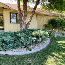 Bossy Oak Landscaping - Front of house