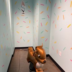 Simons Says Dip This - Interior
