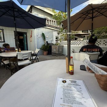 Southern Love - Outdoor seating - Southern Near Me - Honolulu, Hawaii Southern Love - Outdoor seating - Southern Near Me - Honolulu, Hawaii
