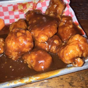 Old Town Bar & Grill - These are the barbecue wings are really good - New American Near Me - Newberg, Oregon
