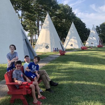Wigwam Village No 2 - Making memories at the Wigwam Village - Hotels Near Me - Cave City, Kentucky Wigwam Village No 2 - Making memories at the Wigwam Village - Hotels Near Me - Cave City, Kentucky