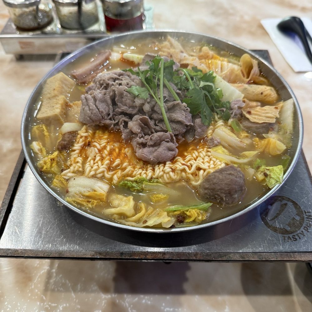 9. Taiwanese Spicy Hot Pot 9. Taiwanese Spicy Hot Pot