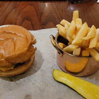 Jake's American Bar - Double patty burger - American Near Me - Orlando, Florida Jake's American Bar - Double patty burger - American Near Me - Orlando, Florida