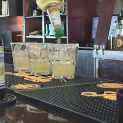 Havana Cigars - Making our Drinks