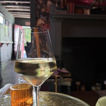 Roseline - Wine Bars Near Me - Charleston, South Carolina Roseline - Wine Bars Near Me - Charleston, South Carolina