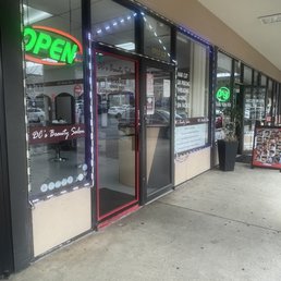 Outside of the business without any mention of only taking people with appointments