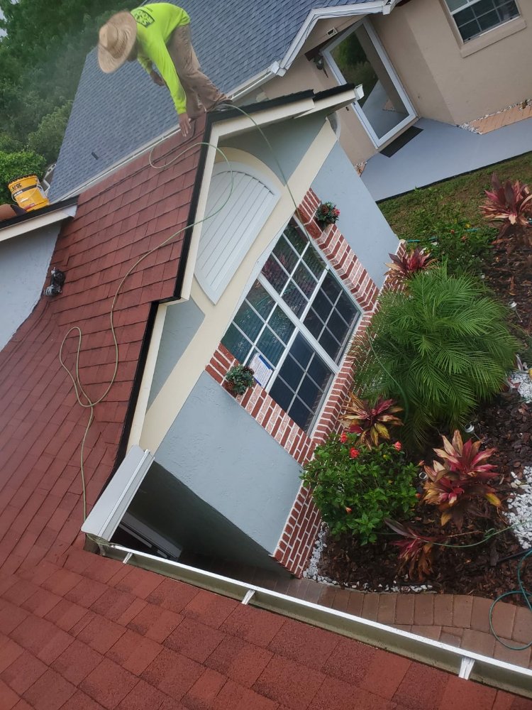 Slide of Moreno & Construction