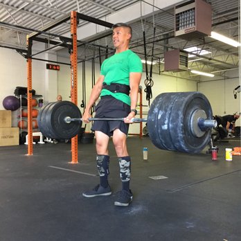 Power Plant Gym - Mike pulling deadlifts during FIT class - Trainers Near Me - Aston, Pennsylvania Power Plant Gym - Mike pulling deadlifts during FIT class - Trainers Near Me - Aston, Pennsylvania