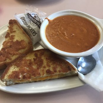 Friendly's - Tomato soup and grilled cheese - Ice Cream & Frozen Yogurt Near Me - Massapequa Park, New York