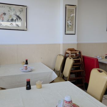 Duk Kee Chinese Restaurant - Inside - Cantonese Near Me - Honolulu, Hawaii Duk Kee Chinese Restaurant - Inside - Cantonese Near Me - Honolulu, Hawaii