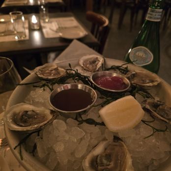 Pastis Miami - Half dozen oysters - French Near Me - Miami, Florida