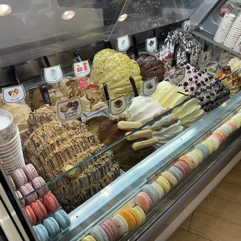 Sweet Life - Bakeries Near Me - Rome, RM