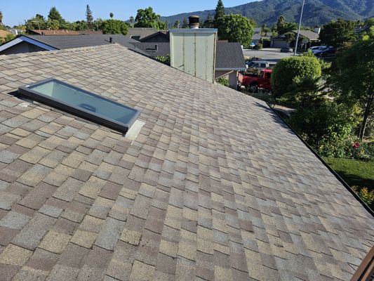 Professional Roofing - Give us a call today if you have roof problems we specialize in roofing repairs, roof replacement and roof maintenance for all types of roofs composition, wood shakes, tile roofs and flat or low pitch roofs.