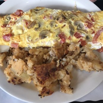 Steve & Andrea's Restaurant - Omelette - Breakfast & Brunch Near Me - Rutherford, New Jersey Steve & Andrea's Restaurant - Omelette - Breakfast & Brunch Near Me - Rutherford, New Jersey