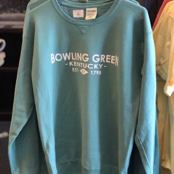 Candle Makers On The Square - Bowling Green sweatshirt - Candle Stores Near Me - Bowling Green, Kentucky Candle Makers On The Square - Bowling Green sweatshirt - Candle Stores Near Me - Bowling Green, Kentucky