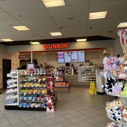 Fast Freddies - fast freddies inside and dunkin donuts