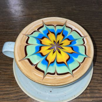 Wild Oak Cafe - Rainbow latte - Cafes Near Me - Glendale, California