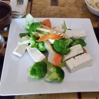 Li's Brothers - Steamed Tofu, mixed vegetable, dipping sauce as well as hot sauce. Really very good. - Chinese Near Me - Longmeadow, Massachusetts