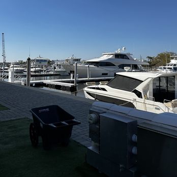 Mavi Waterfront Bar & Grill - Dock - Sports Bars Near Me - Jacksonville Beach, Florida Mavi Waterfront Bar & Grill - Dock - Sports Bars Near Me - Jacksonville Beach, Florida