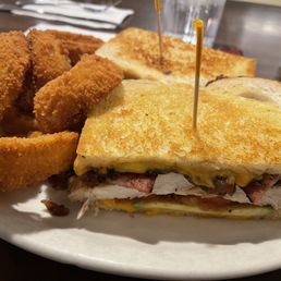 Chicken melt with onion rings