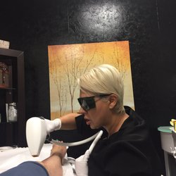 The Derma Lounge - Susan doing the laser hair removal on my lower leg