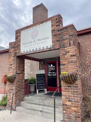 Stevens Deli by null