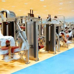 Dir Gracia - Sala de fitness y musculació - DiR Gracia