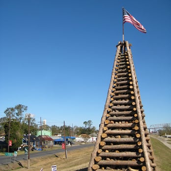 Bonfires on the Levee - traditional bonfire - Festivals Near Me Bonfires on the Levee - traditional bonfire - Festivals Near Me