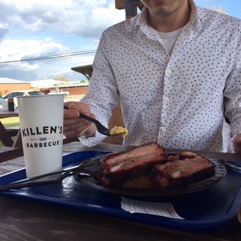 Killen's Barbecue - Al fresco :) - Barbeque Near Me - Pearland, Texas
