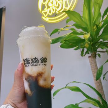 The Whale Tea - Lychee Slush with boba - Bubble Tea Near Me - Yorktown, Virginia The Whale Tea - Lychee Slush with boba - Bubble Tea Near Me - Yorktown, Virginia
