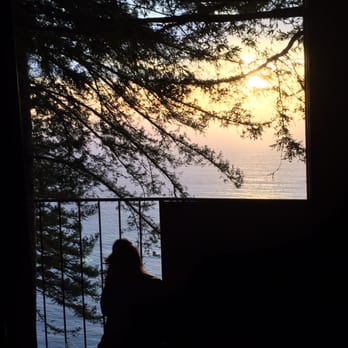 Post Ranch Inn - Sunset from the balcony - Hotels Near Me - Big Sur, California Post Ranch Inn - Sunset from the balcony - Hotels Near Me - Big Sur, California