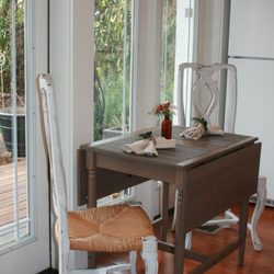 C H Bailey House - Private eating area in the Brenner Suite.