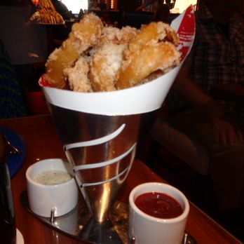 Gordon Ramsay Burger Las Vegas - Beer Battered Onion Rings with Ranch Dressing & Chipotle Ketchup - Burgers Near Me - Las Vegas, Nevada