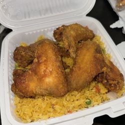 Fortune Hawaii - Chicken wings and fried vegetable rice