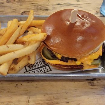 Street Burger By Gordon Ramsay - Burgers Near Me - Washington, DC, District of Columbia Street Burger By Gordon Ramsay - Burgers Near Me - Washington, DC, District of Columbia